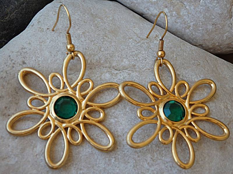Große Blütenohrringe in Tropfenform. Grüne Kristall Strass Ohrringe. Statement Schmuck Für Die Frau. Geschenk Sie. Grüngold Tropfen Große Blütenohrringe in Tropfenform. Grüne Kristall Strass Ohrringe. Statement Schmuck Für Die Frau. Geschenk Sie. Grüngold Tropfen von rebekajewelry