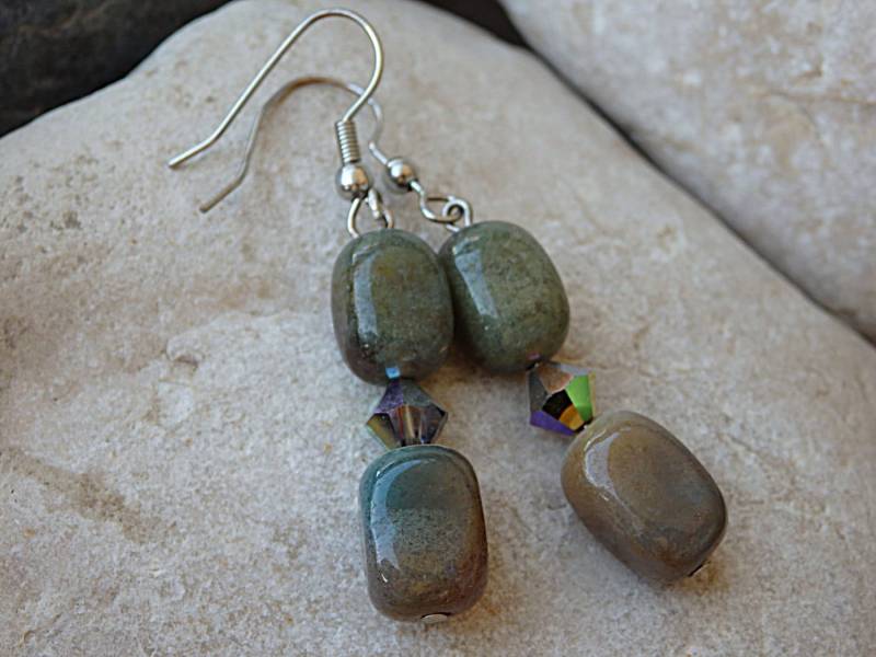 Grüne Achat Ohrringe Natürliche Perlen Edelstein Grüne Achat Ohrringe Natürliche Perlen Edelstein von rebekajewelry