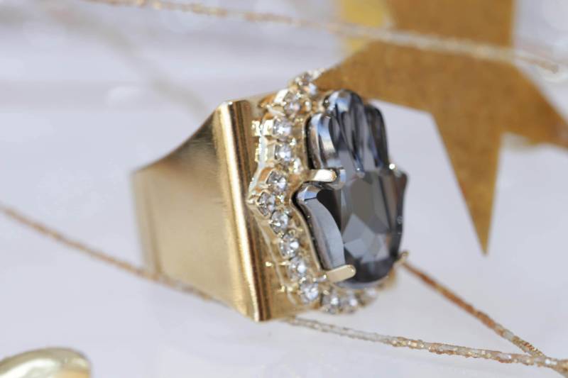 Vergoldeter Hamsa Ring Graue Kristall Hand Der Fatima Ring von rebekajewelry