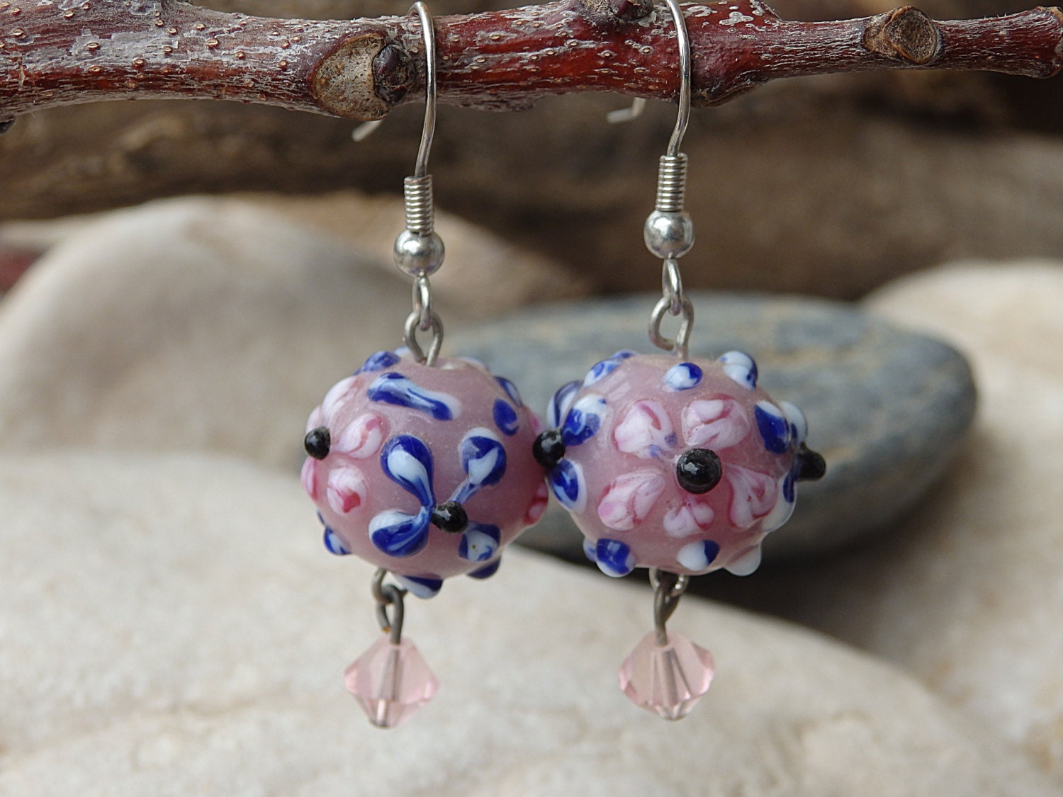 Handgemachte Pink Fusion Bead Ohrringe, Versilbert, Crystal Drop von rebekajewelry