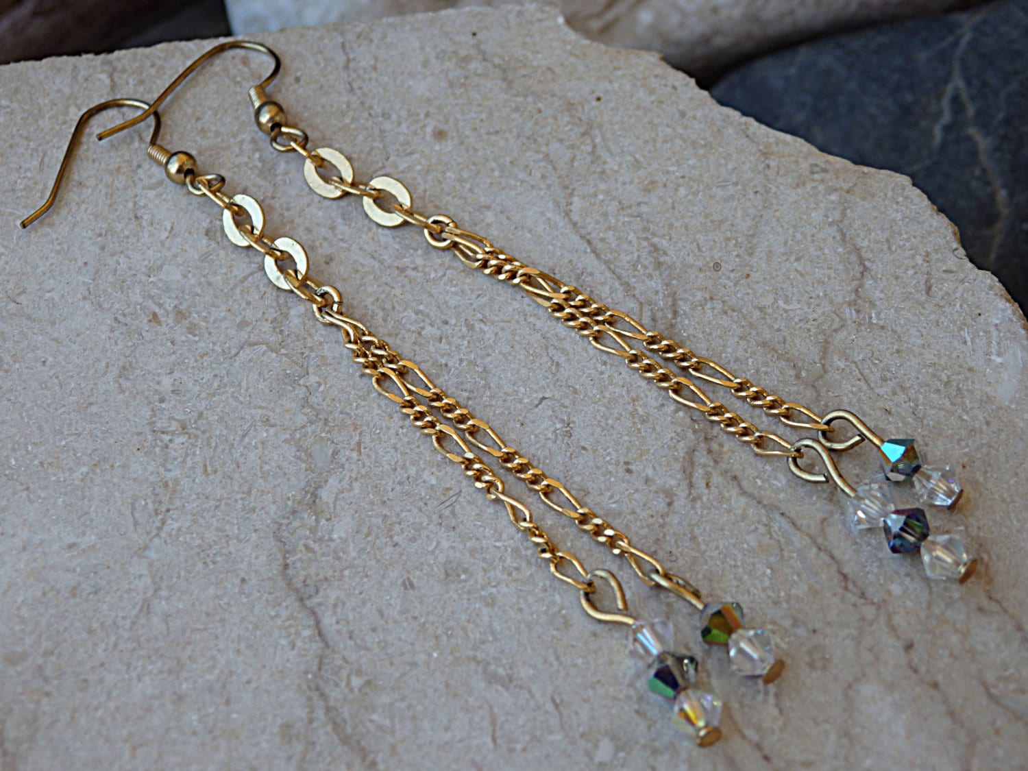 Gold Filled Kettenohrringe Perlen Kristall Ohrringe von rebekajewelry