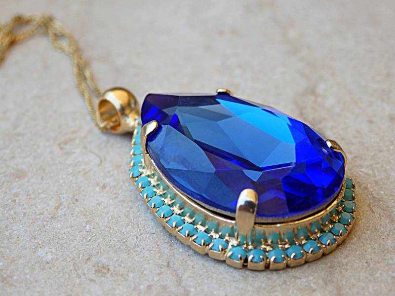 Royal Blau Kristall Tropfen Kette Goldfilled Saphir & Türkis Royal Blau Kristall Tropfen Kette Goldfilled Saphir & Türkis von rebekajewelry