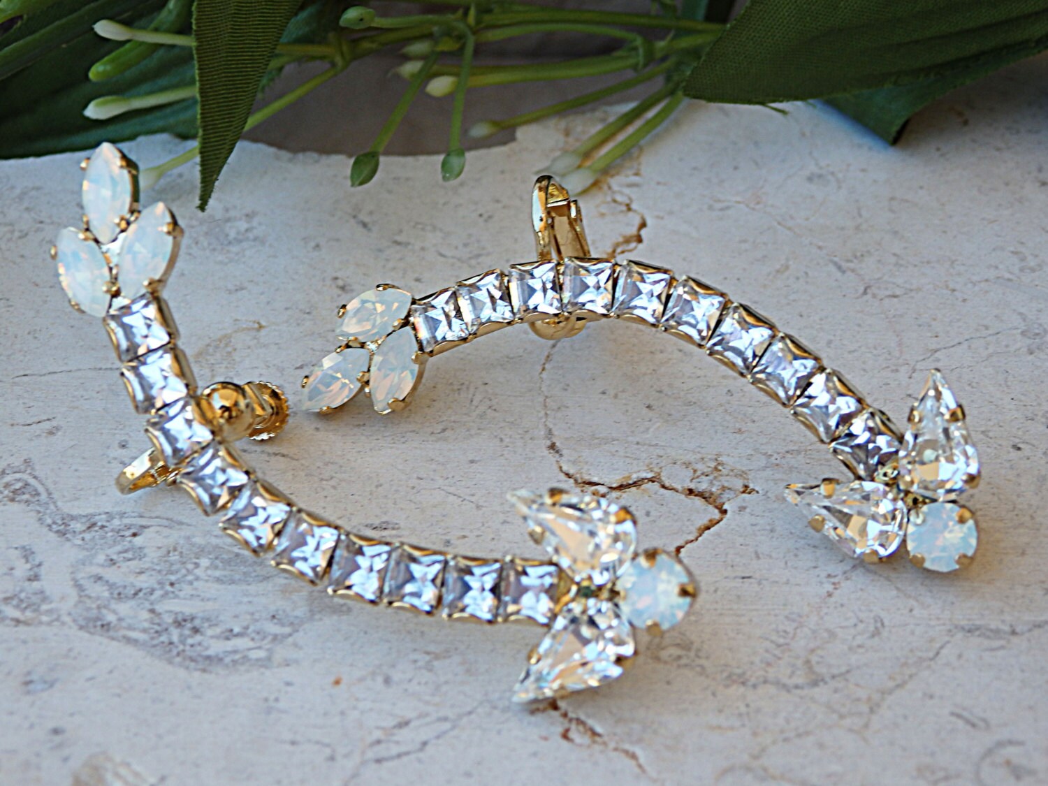 Opal Strass Ohr Kletterer Ohrringe Braut Kristall Ohrmanschette von rebekajewelry