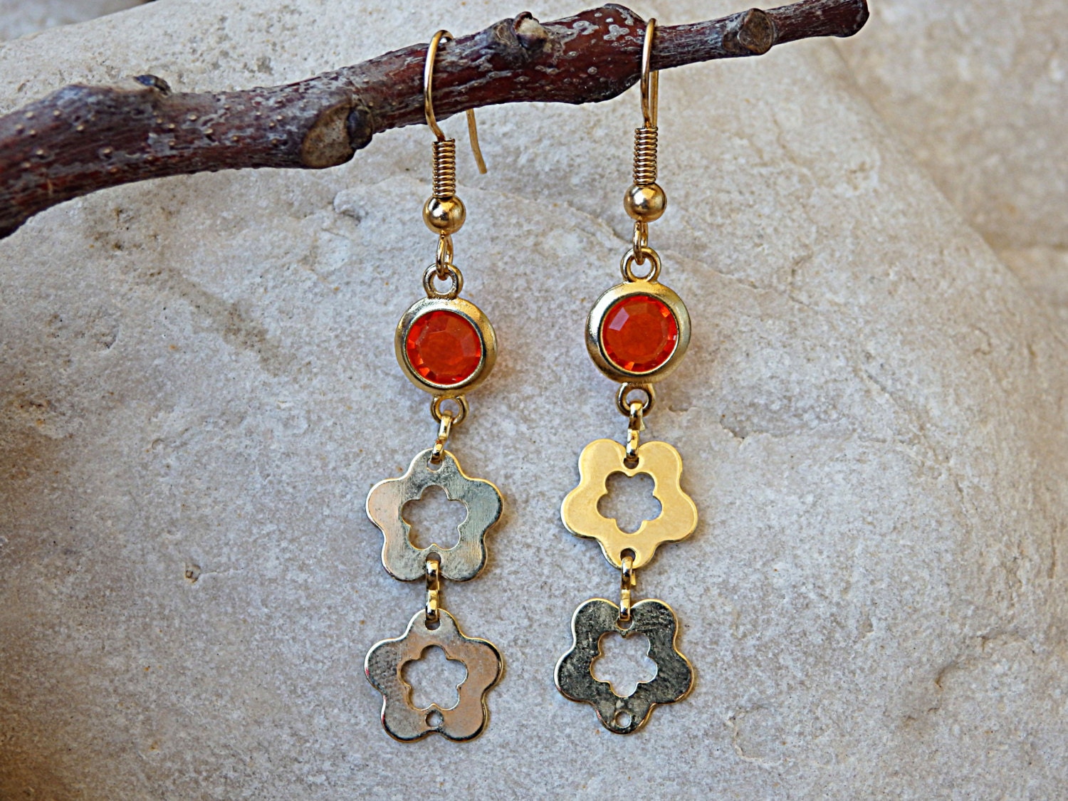 Orange Farbene Ohrringe. Herbst Herbstliche Mandarine. Trachtenohrringe. Und Gold. Baumeln. Lange Baumelnde Ohrringe von rebekajewelry