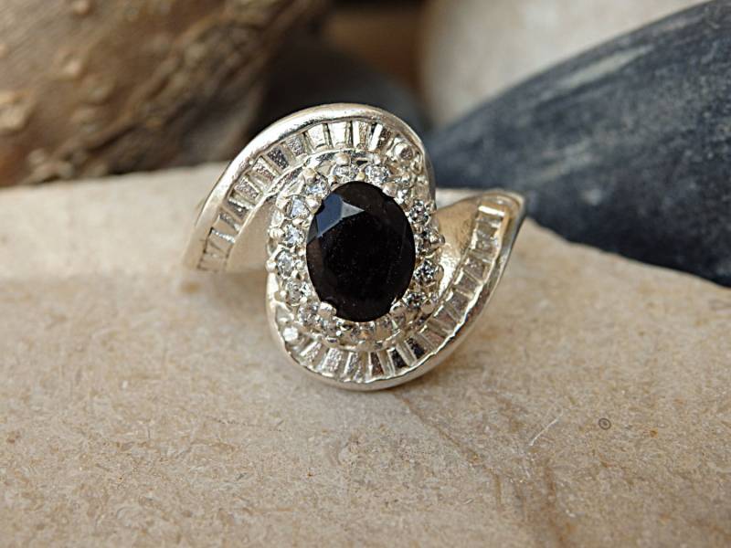 Ovaler Onyx-Steinring, Silber-Schwarz-Solitärring, Schwarzer Onyx-Ring Mit Zirkonia-Weißen Steinen, Schwarz-Weiß-Ring Für Frauen-Schwarz-Ring von rebekajewelry