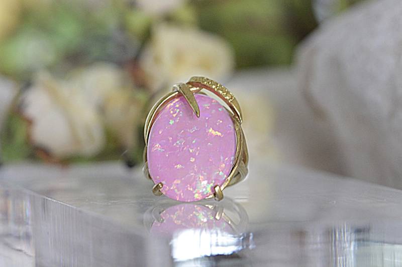 Pink Opal Gold Filled Ring Moderner Oktober Statement Ring von rebekajewelry