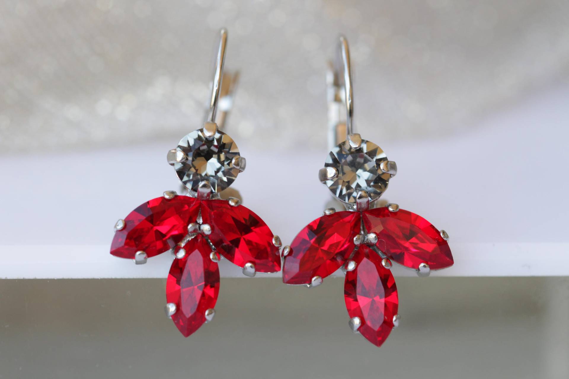 Red Grey Ohrringe, Hochzeit Rubin Kristalle Ohrringe, Geschenk Für Frau, Rot Und Grau, Jeden Tag Kleine Tropfen von rebekajewelry