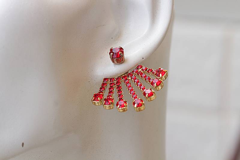 Rote Kristall Jacke Ohrringe Trending Brautschmuck Rote Kristall Jacke Ohrringe Trending Brautschmuck von rebekajewelry