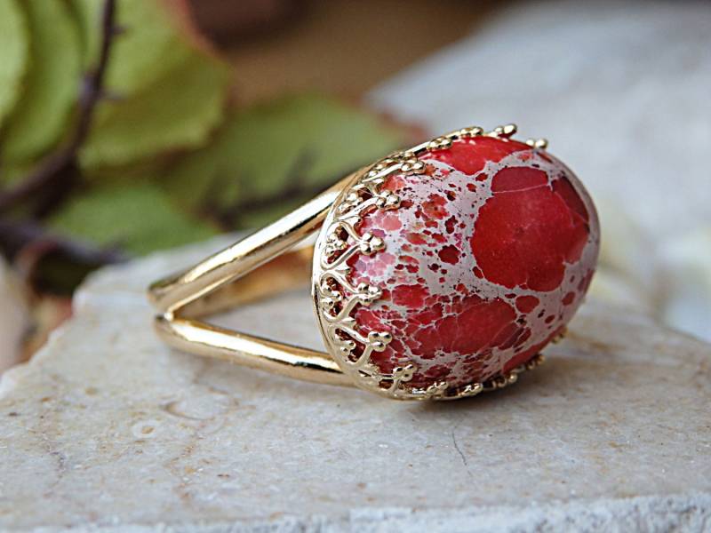 Roter Jaspis Ring, Edelstein Gold Filled Oval Frauen Statement Stein Jewelry.organic Ring von rebekajewelry