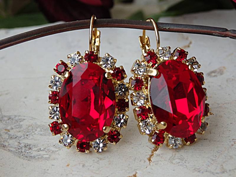 Rubinrot Ohrringe, Rote Goldohrringe, Ovale Frau Geschenk, Ohrringe Brautjungfer, Roter Schmuck.drop Baumeln Ohrstecker von rebekajewelry