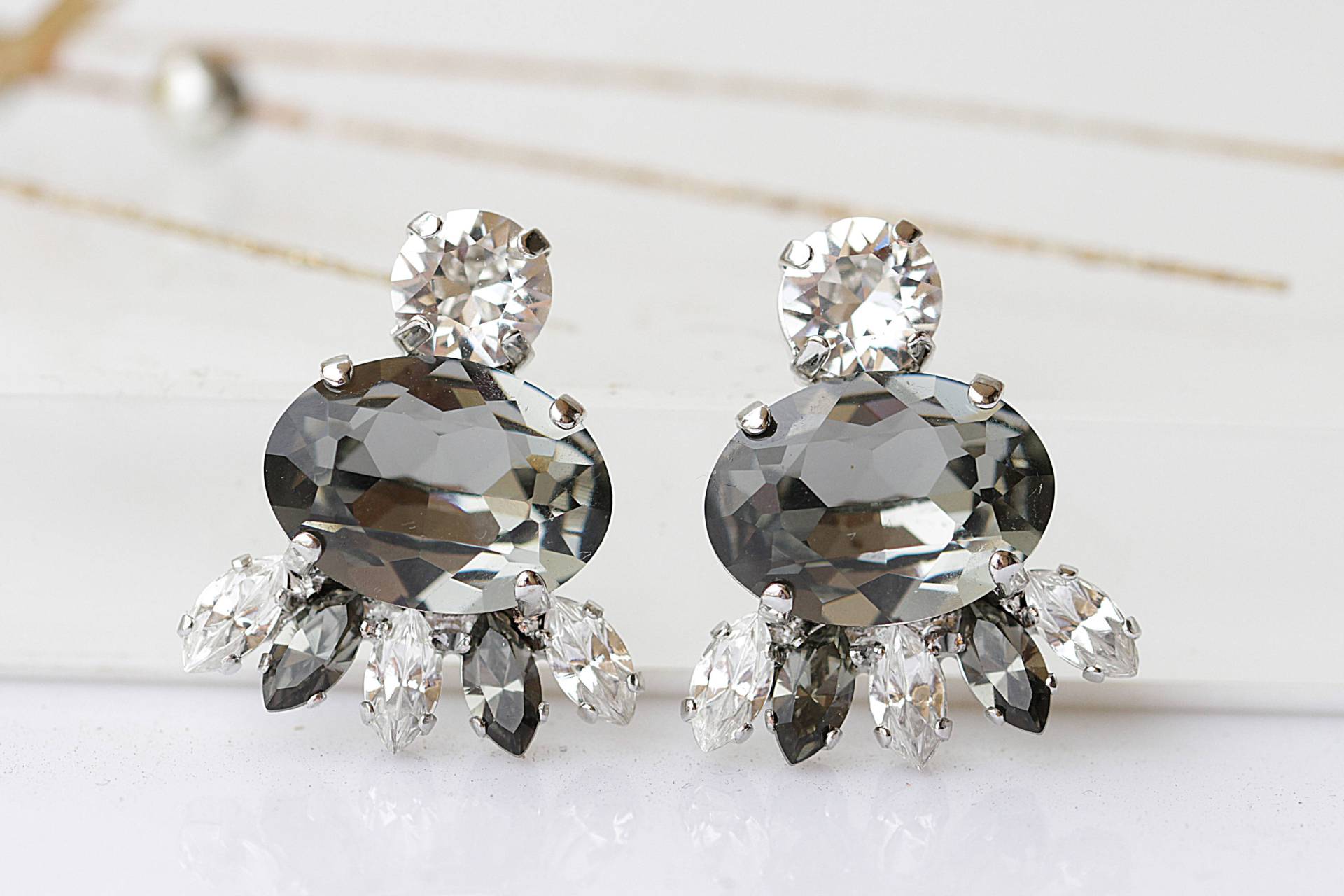 Rauchquarz Ohrstecker Grauer Weißer Brautschmuck von rebekajewelry