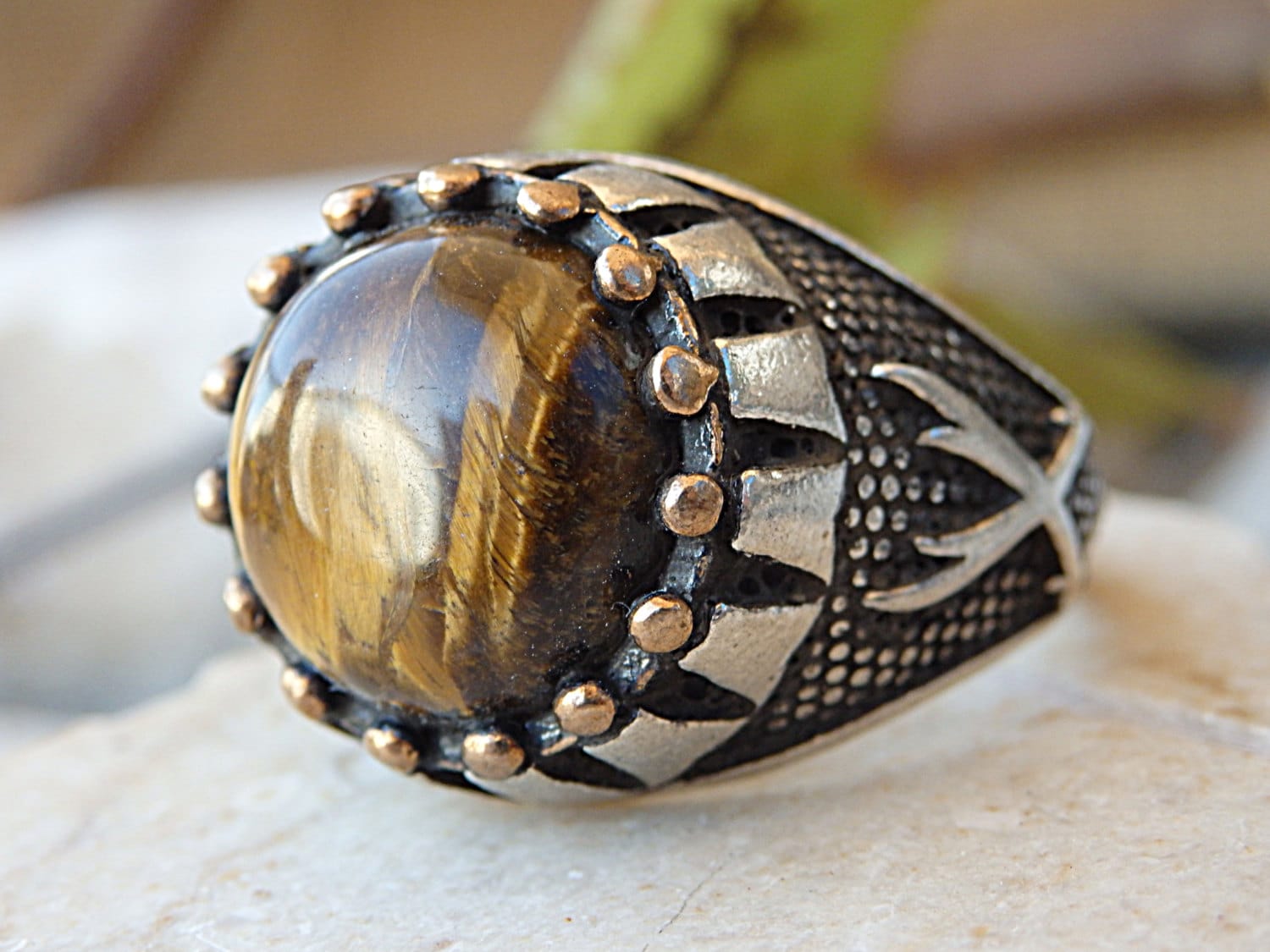 Schwert Ring. Siegelring, Silber Ring Für Männer, Tigerauge Ring, Einzigartige Boho Braun Schmuck. Messer Schmuck., Herrenschmuck von rebekajewelry