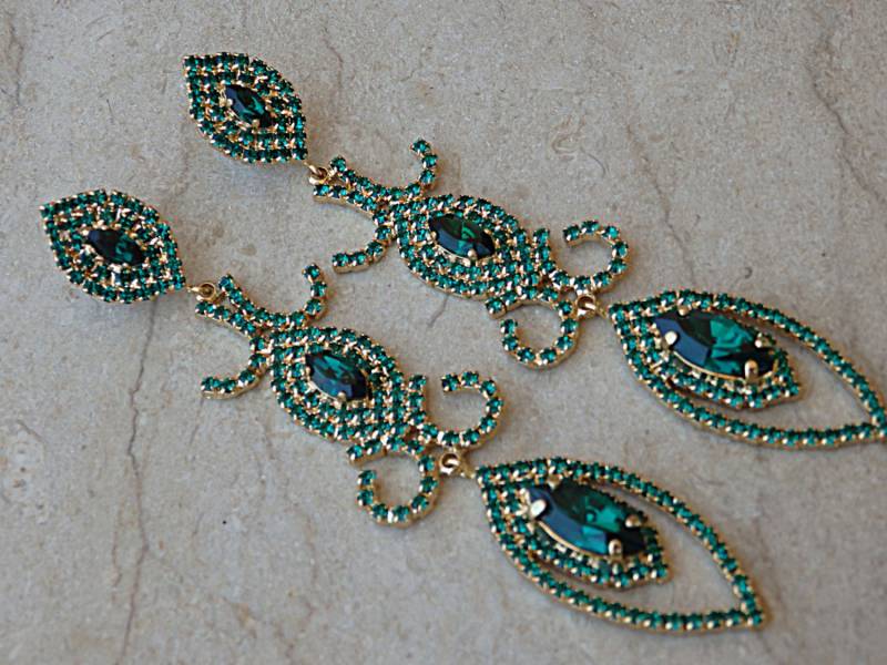 Smaragd Ohrringe. Hochzeit Statement Grüne Ein Paar Ohrringe Mit Perlen. Kristall Jeweled Kronleuchter Prom von rebekajewelry