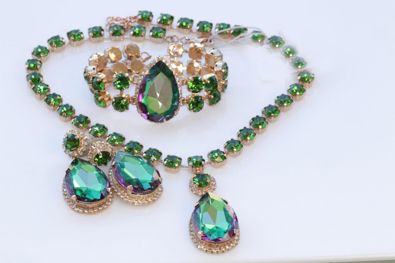 Smaragdkristall-Schmuckset Abend-Formales Brautset von rebekajewelry