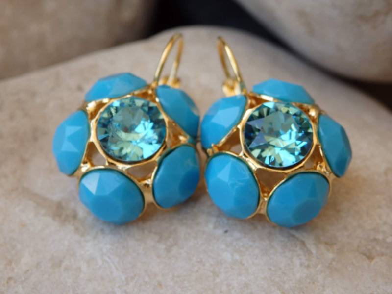 Türkisblüten-Kristallohrringe, Gold Und Blau, Blumenohrringe von rebekajewelry