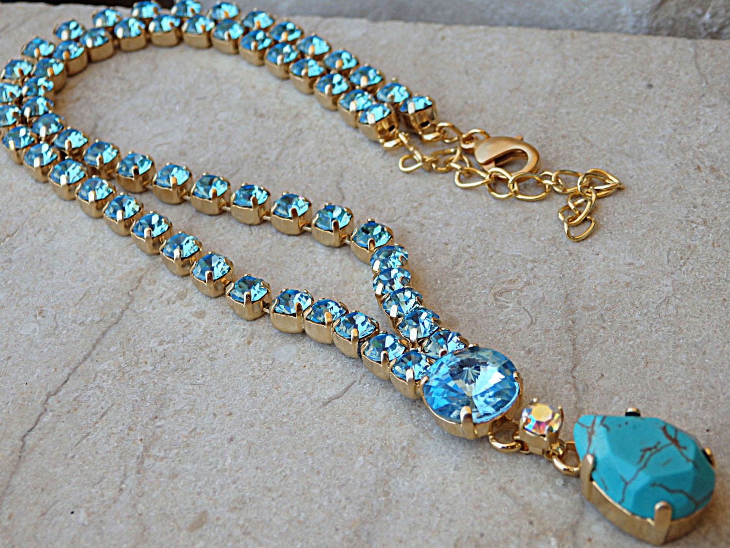 Türkis Stein Und Halskette, Aquamarin Kristalle Glamouröse Schmuck, Hochzeit Ebnen Halskette Für Braut von rebekajewelry