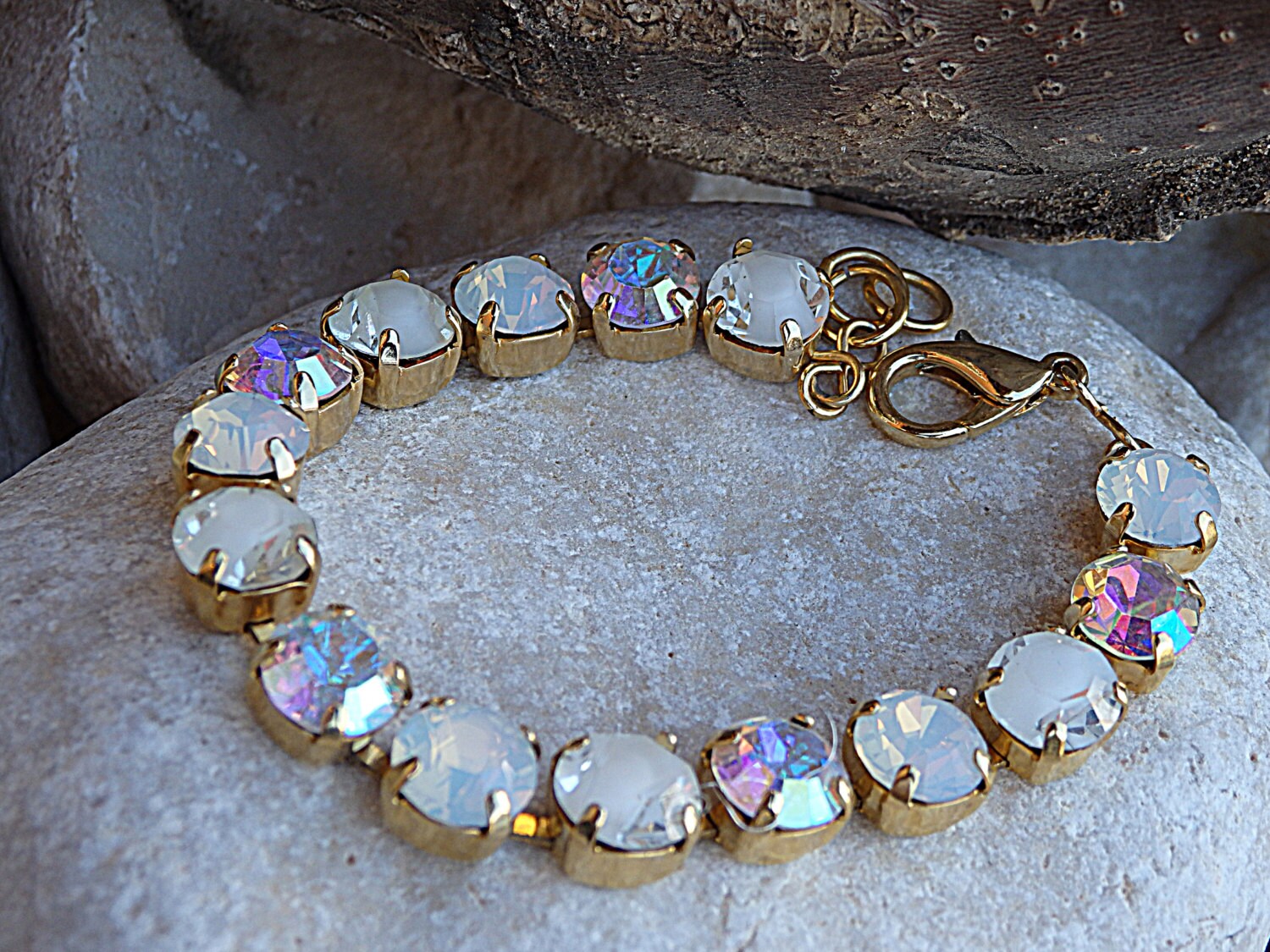 Weißer Rhinestone-Braut Armband, Kristall Tennis Weißer Rhinestone-Schmuck, Weißes Hochzeit Klares Kristall-Armband von rebekajewelry