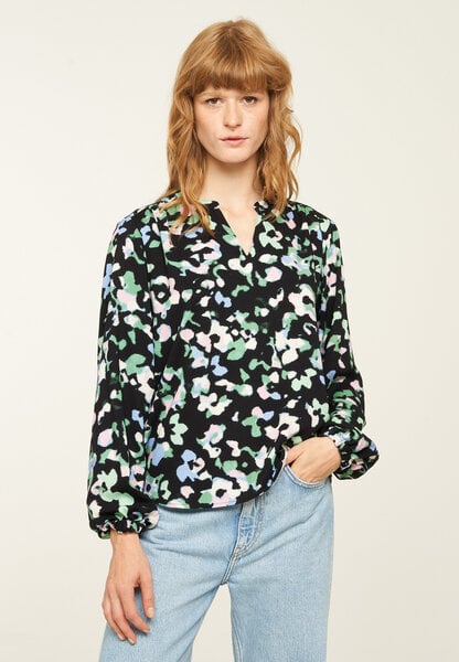 Damen Bluse aus LENZING ECOVERO | NONI FLORALS recolution von recolution