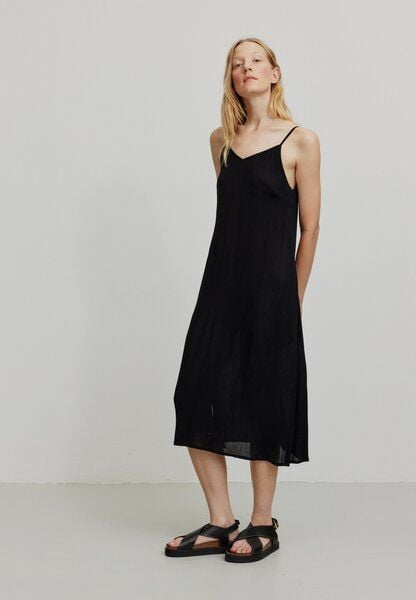 Damen Kleid aus LENZING ECOVERO - CROTON - recolution von recolution