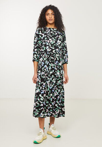 Kleid aus LENZING ECOVERO| Dress PEA FLORALS recolution von recolution
