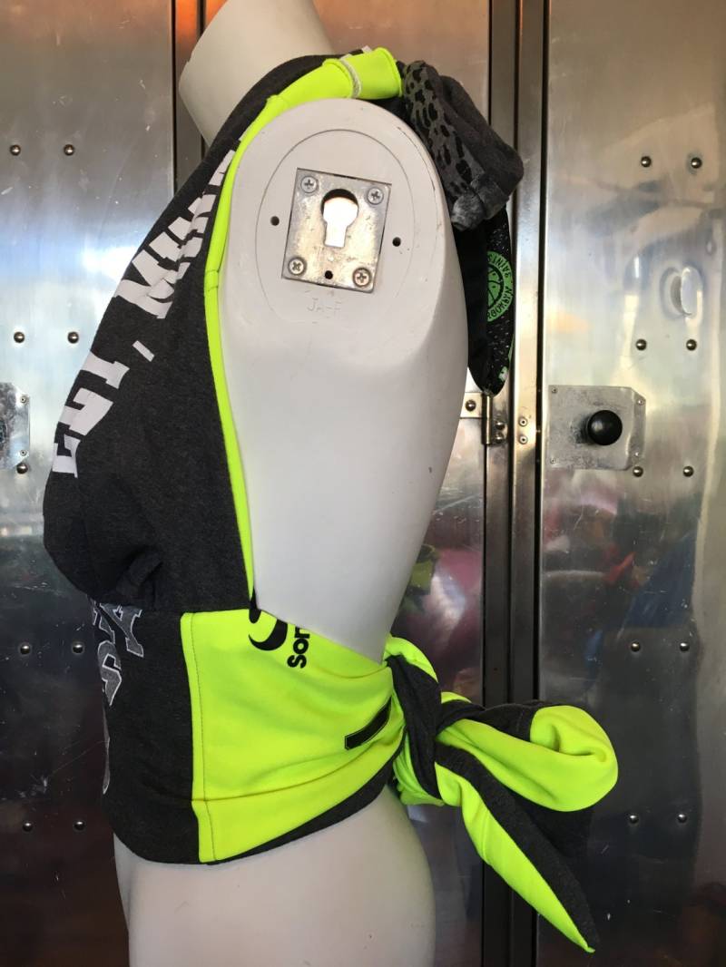 Red Mutha Jahrgang Neon Grau Meliert Minnesota Sportbekleidung Nyc Strand Maßgeschneiderte Halfter Hals Ernte Oben Offenen Rücken Weste T-Shirt von redmutha