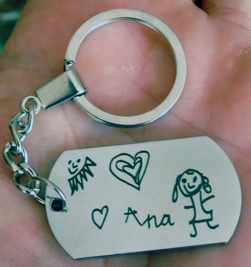 Gravierter Zeichnungsschlüsselbund Gravierter Zeichnungsschlüsselbund von regalograbado