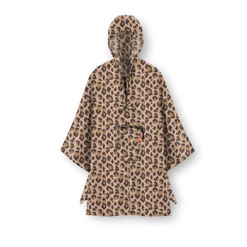 reisenthel mini maxi poncho leo macchiato – Klein verpackter Regencape aus hochwertigem Polyestergewebe – Ansprechendes Design mit weiter Kragenöffnung von reisenthel