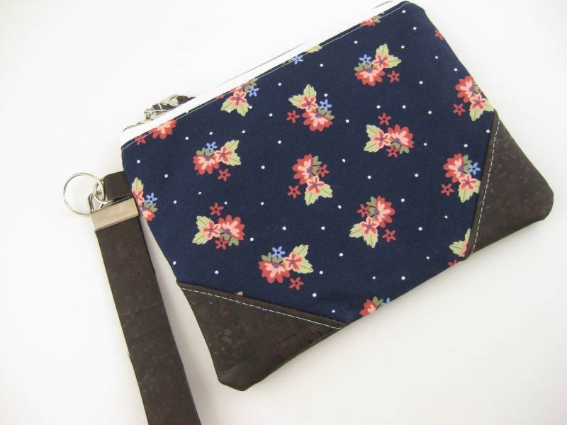 Kork Reißverschlusstasche Armband Mit Schlüsselanhänger Wrist-Let Clutch Bag Damenhandtasche Kleine Handytasche Reißverschluss Florale Korktasche von reispeices