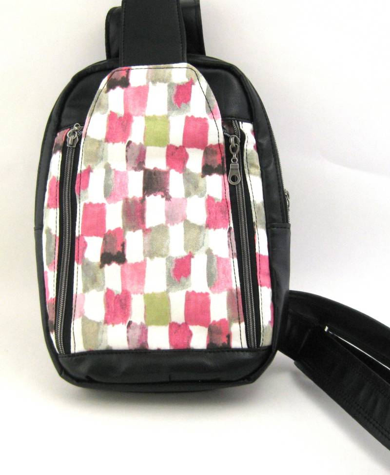 Sling Bag Crossbody Vegan Verstellbarer Rucksack Kunstleder Tasche Schultertasche Pink Squares Speedwell von reispeices