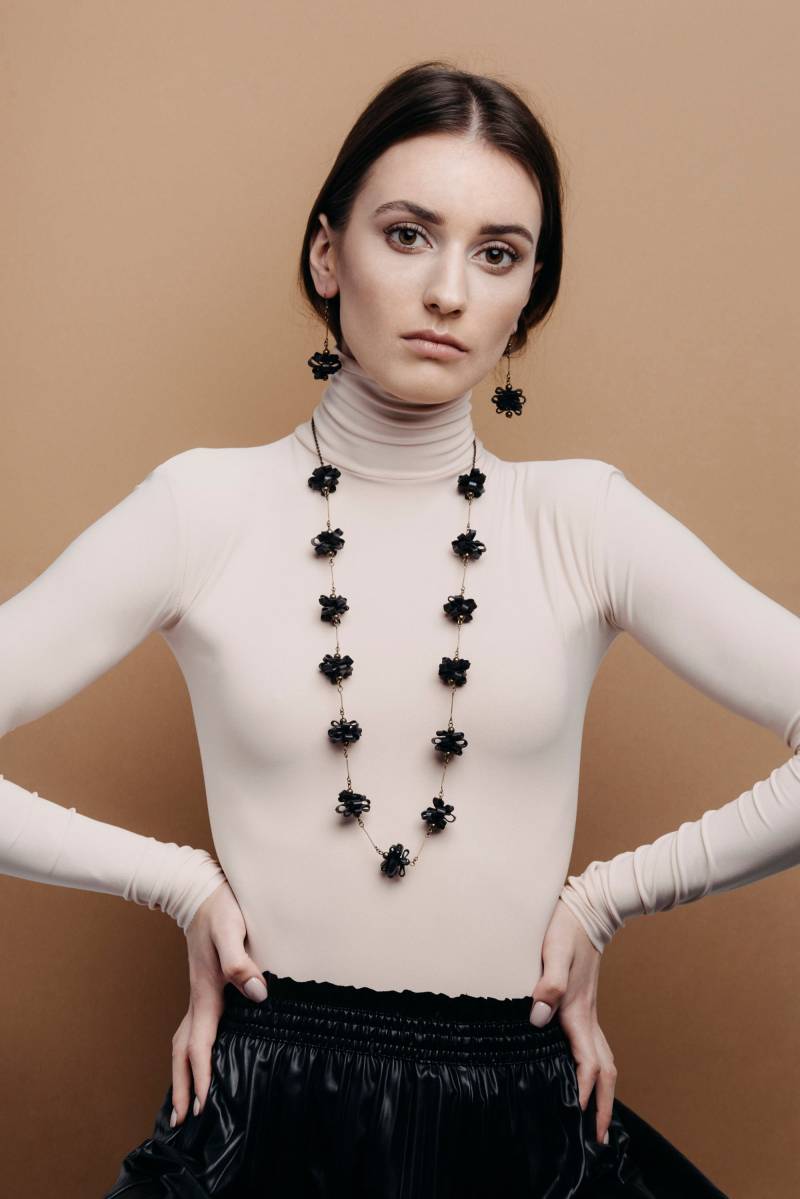 Schwarze Halskette Aus Recycelten Duala-Fahrradschläuchen von rekrea