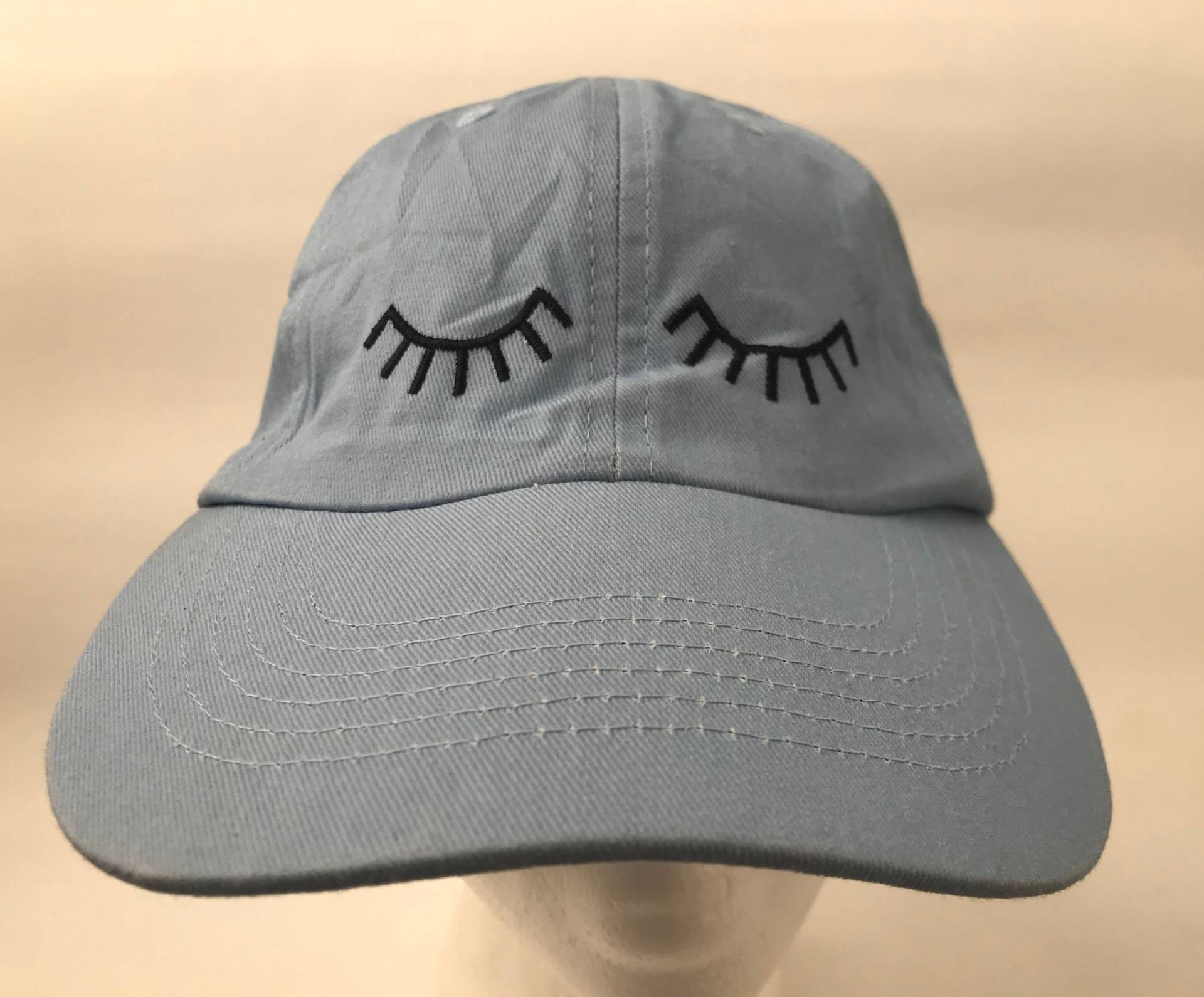 Sleepy Eyes 6 Panel Unstrukturiert Low Profile Hut Blau Sleepy Eyes 6 Panel Unstrukturiert Low Profile Hut Blau von relaxedfit