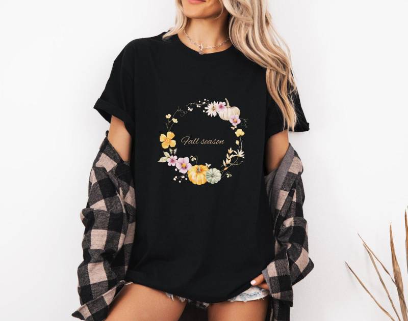 Herbst-Shirt, Thanksgiving-Shirt, Herbststimmung Und Herbstmode, Hallo Herbst, Herbstliche Vibes, Thanksgiving-Geschenk, Süßes Geschenk von remalaEU