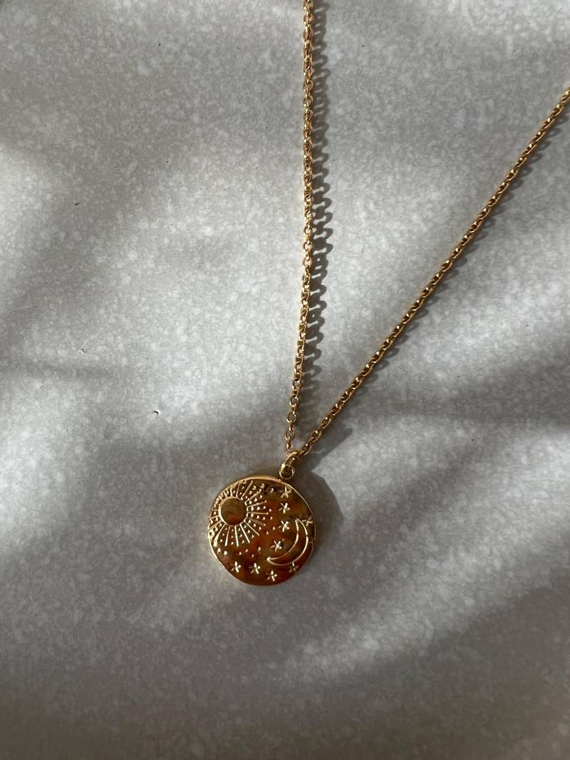 Vergoldete Kette Mit Sonne-Mond-Anhänger - 46 cm + Verlängerung | Symbolschmuck Geschenk Für Frauen Remind Collective von remindcollective