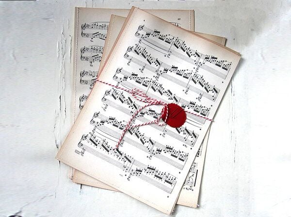 renna deluxe Geschenktüten aus Notenpapier von renna deluxe