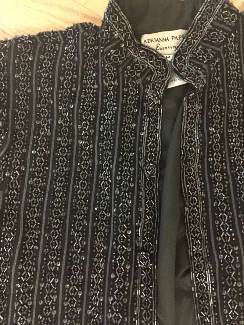 Adrianna Papell Schwarz Pailletten Perlen Vintage Cocktail Mandarin Kragen Jacke Adrianna Papell Schwarz Pailletten Perlen Vintage Cocktail Mandarin Kragen Jacke von rerunvintage