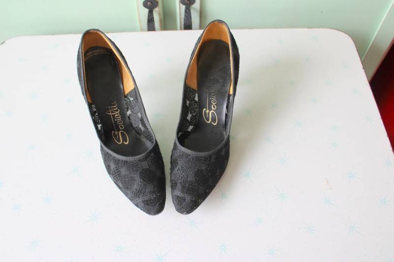 1960Er Jahre Mid Century Vintage Schwarze Spitze Stiletto Absätze....größe 6 Damen....kitten Heels. Party. Ausgefallen. Bezaubern. Modell Urlaub von retroandme
