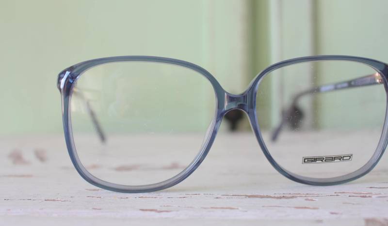 1970Er Jahre Retro Blaue Brille Alter Lagerbestand. Optisch. Adrett. Hüfttasche. Atomar. Retro. 70Er Jahre. Abgefahren. Toll 1970Er Jahre Retro Blaue Brille Alter Lagerbestand. Optisch. Adrett. Hüfttasche. Atomar. Retro. 70Er Jahre. Abgefahren. Toll von retroandme