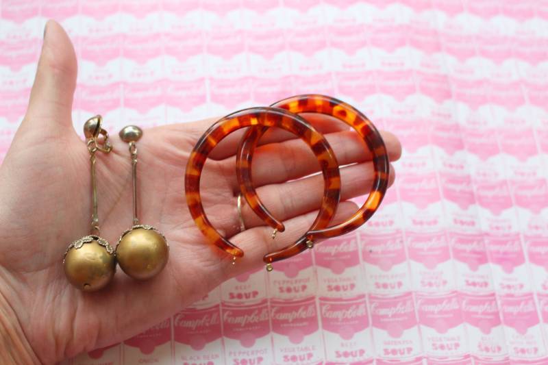 1980Er Jahre Reparatur Retro Fun Classic Schmuck Lotgold. Leopard. Baumelnde Ohrringe. Edelsteine. Kostüm. Ausgefallen. Großen Creolen. Baumelnd von retroandme