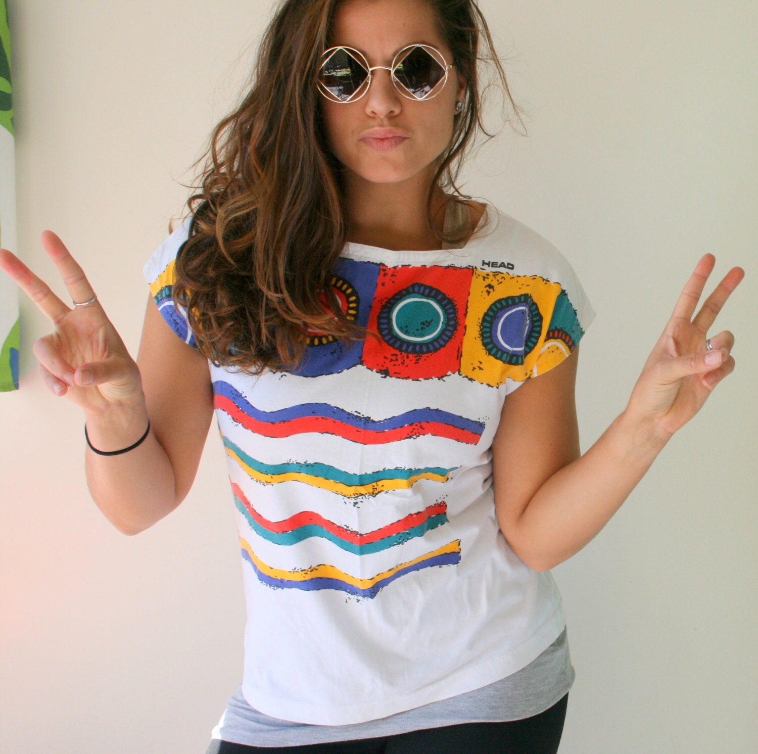 1980Er Regenbogen Crop Top.größe Small Medium. 80Er Jahre Kleidung. Sommer. Bunt. Hüfttasche. Kostüm. Hippie. Boho. Regenbogen. Tennis. Sportlich 1980Er Regenbogen Crop Top.größe Small Medium. 80Er Jahre Kleidung. Sommer. Bunt. Hüfttasche. Kostüm. Hippie. Boho. Regenbogen. Tennis. Sportlich von retroandme