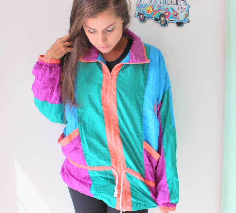 80Er Jahre Regenbogen Jacke... Größe Groß. Orange. Bunten. Hell. Retro. Teal. Rosa. Rad. Spaß. Hipster. Unisex. Swishy. Netzjacke. Leichtes Gewicht von retroandme