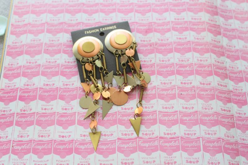 Original 1980S Vintage Rocker Cooper Goldene Ohrclips Retro. Ausgefallen. Bezaubern. Modell Kostüm. Indie. Mod Mädchen. Niedlich. Party. Diva. Hippie von retroandme