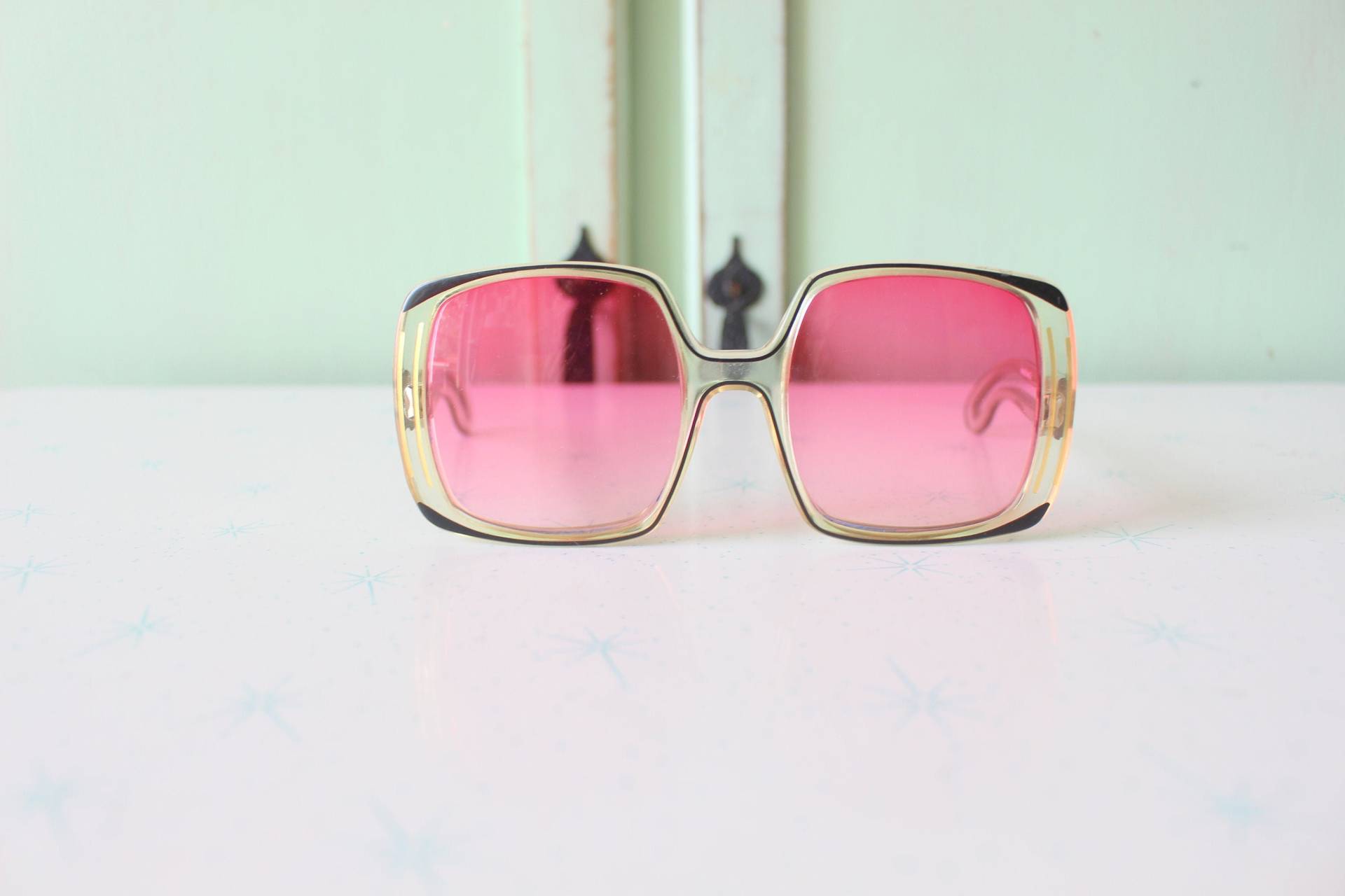 True Vintage 1960Er Jahre Atomic Retro Sonnenbrille...brille. Schick. Accessoires Aus Den Jahren. Klassisch. Zweigig. Designer-Vintage. 1970Er Jahre von retroandme