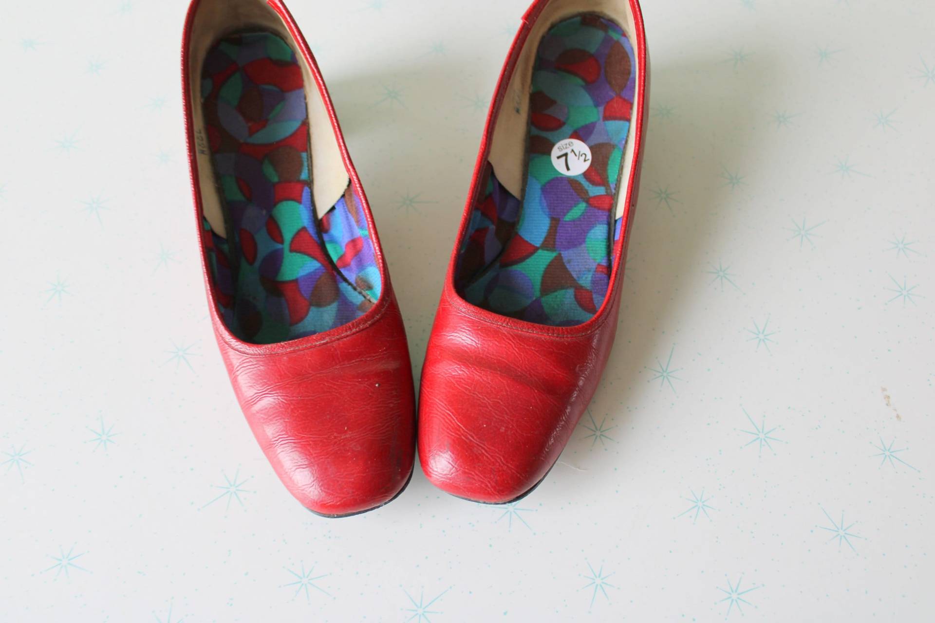 Vintage 1960S Rote Leder Pumps - Groovy Party Pumps, Größe 7, 5 Vintage 1960S Rote Leder Pumps - Groovy Party Pumps, Größe 7, 5 von retroandme