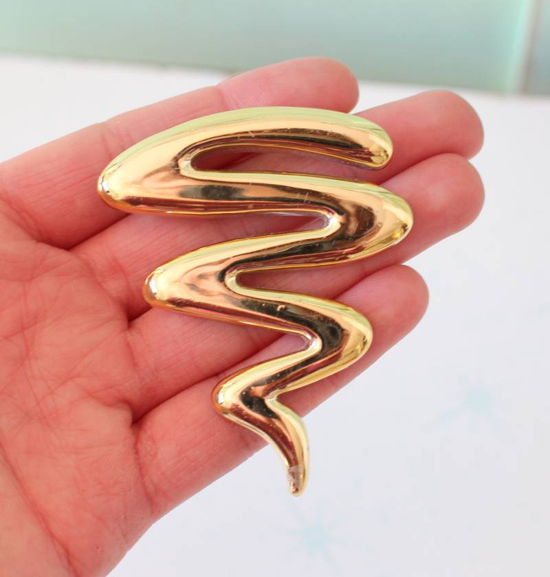 Vintage Goldene Atomic Brosche.groovy. Retro. Wirbelt. 1970Er Jahre. Klassisch. Blume. Ausgefallen. Modeschmuck. Vintage-Brosche. Party. Edelsteine von retroandme