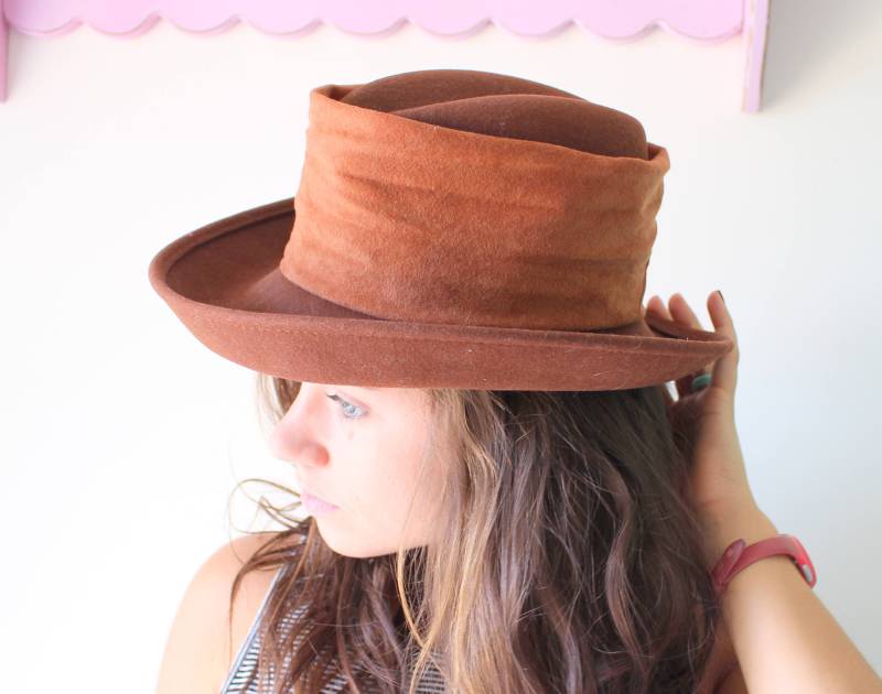 Vintage Brauner Filzhut, City Girl Stil, 1980Er Jahre von retroandme