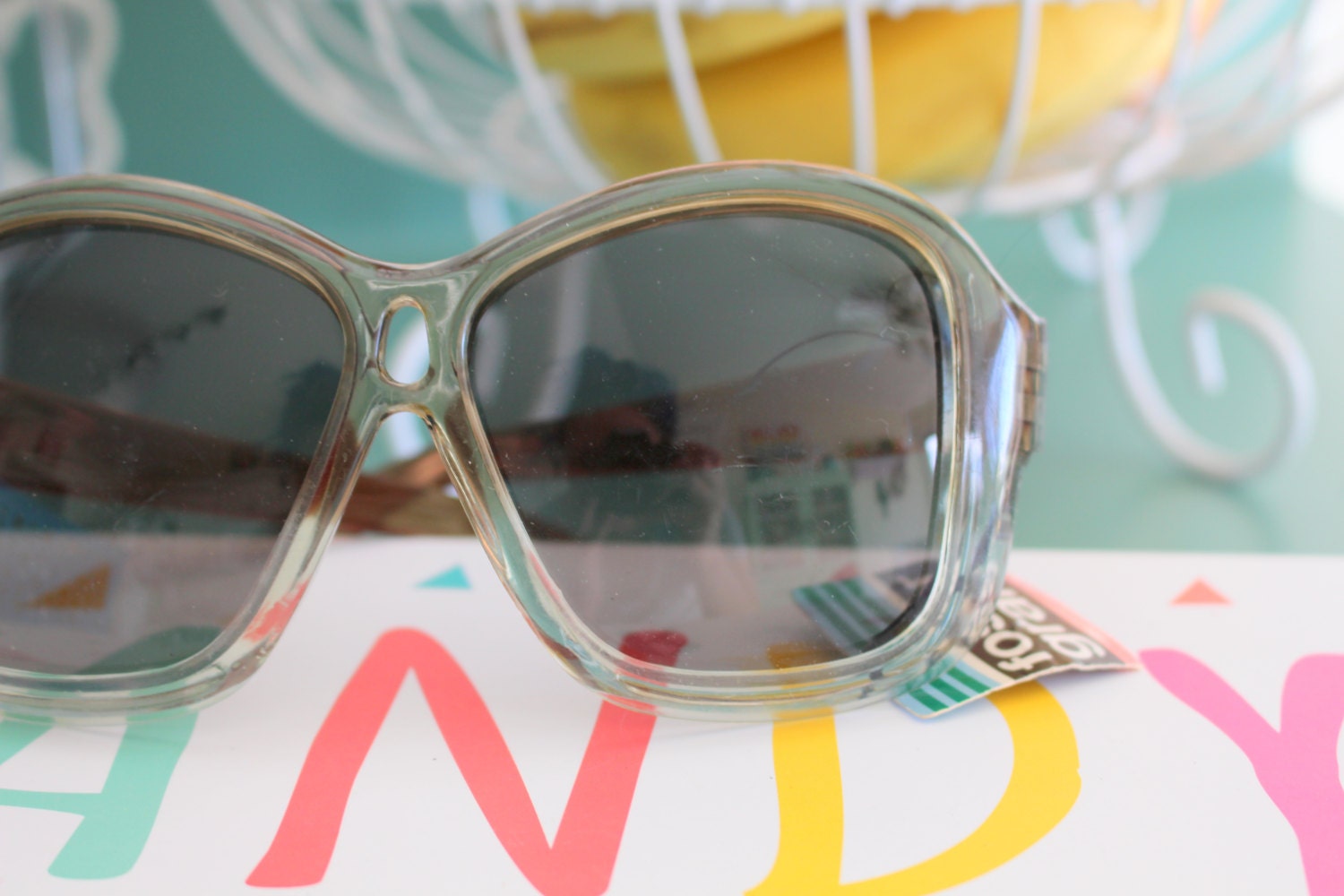 Vintage Mod Sonnenbrille...oversized. Pflegebeihilfe. Runde Linse. Retro. Rad. Hüfttasche. . Rock'n'roll. Party. Kostüm. Großen Disko Vintage Mod Sonnenbrille...oversized. Pflegebeihilfe. Runde Linse. Retro. Rad. Hüfttasche. . Rock'n'roll. Party. Kostüm. Großen Disko von retroandme