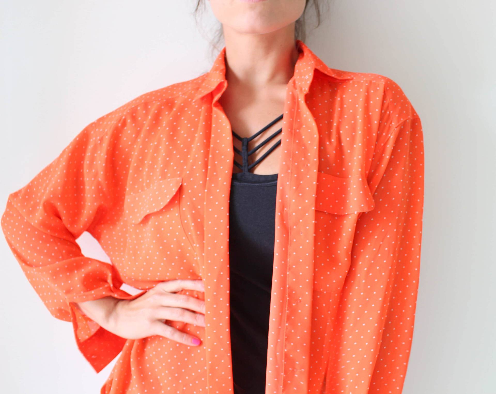 Vintage Polka Dots Bluse Womens. Orange Und Weiß. Mod. Kostüm. Bluse. Damen. Fließendes Top. Soho. Aufwändig von retroandme