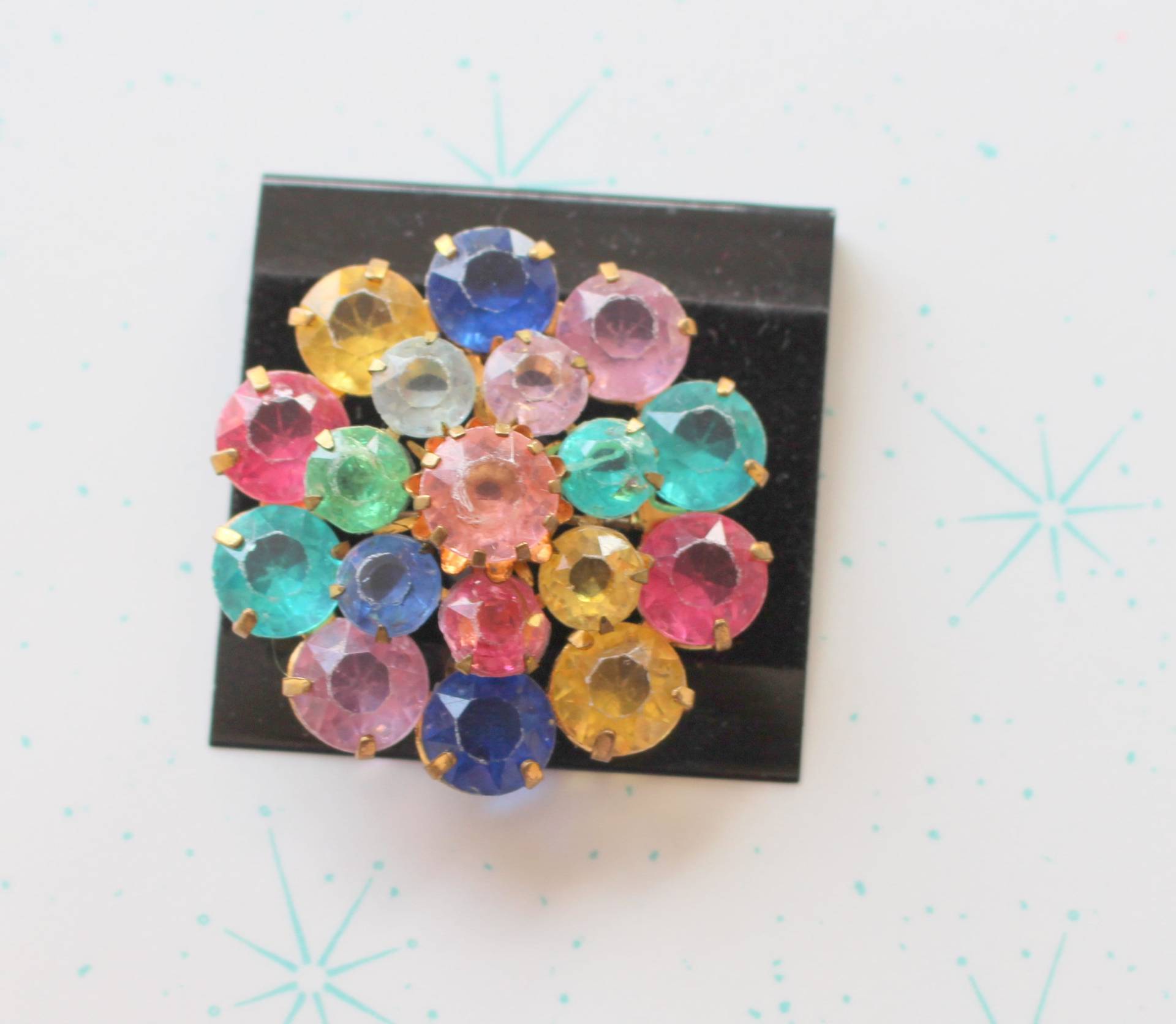 Vintage Regenbogen Edelstein Blumen Brosche 1970Er Jahre Modeschmuck Vintage Regenbogen Edelstein Blumen Brosche 1970Er Jahre Modeschmuck von retroandme