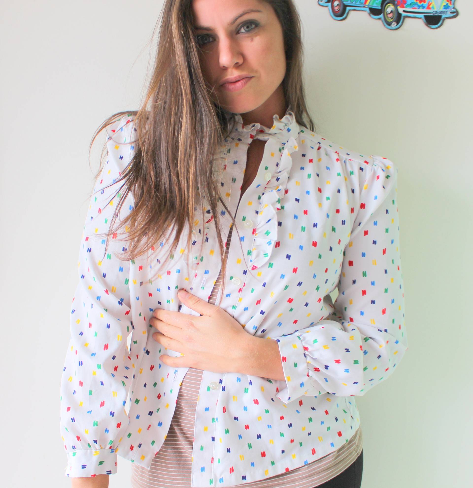 Vintage Regenbogen Punkte Blusegröße Small To Mediumdamen. Freie Größe. Hippie. Boho. Blau. Grün. Retro. Modell Gelb. Weiß. Rot von retroandme