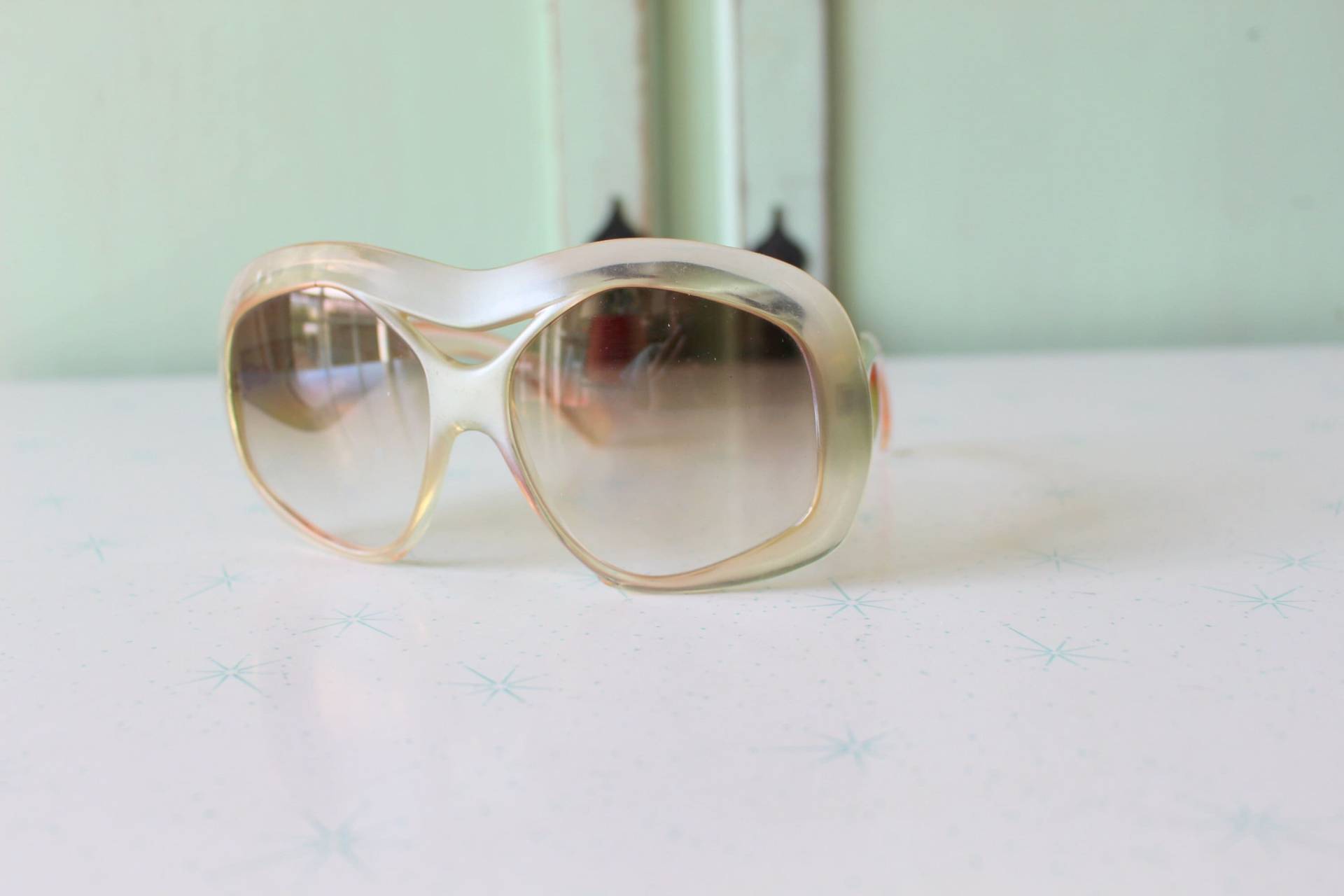 Vintage Riesige Mod Taiwan Roc 1960Er 70Er Jahre Sonnenbrille.retro. Bunte Schattierungen. Kostüm. Hipster. Gold. Indie. Chic. Grün. Boho.deadstock von retroandme